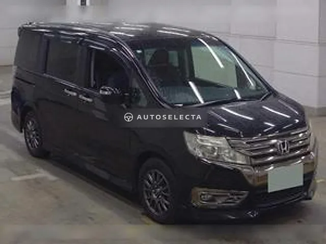 Honda Stepwgn Spada 2013, auction grade 4