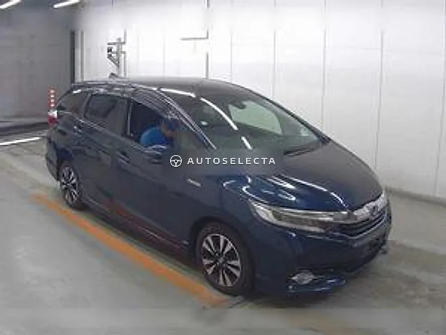 Honda Shuttle 2016, auction grade 3.5