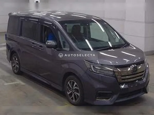 Honda Stepwgn Spada 2017, auction grade 4
