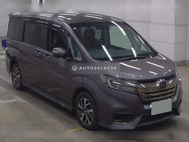 Honda Stepwgn Spada 2017, auction grade 4.5