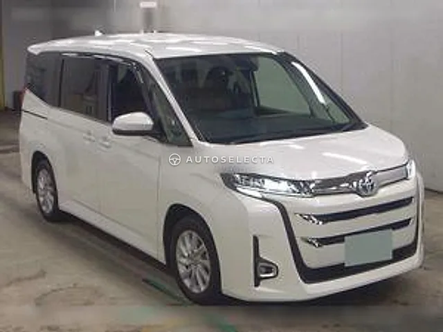 Toyota Noah 2022, auction grade 4.5