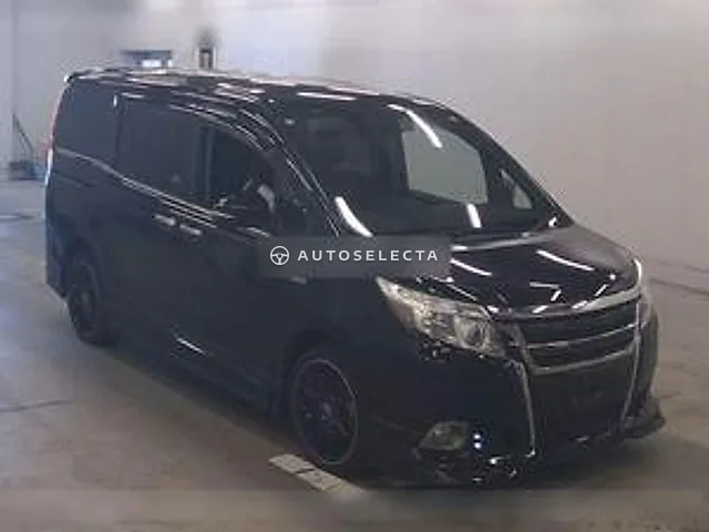 Toyota Esquire 2014, auction grade 3.5
