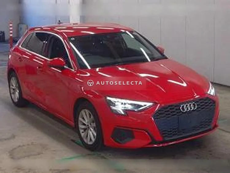 Audi A3 2021, photo 1 of 6