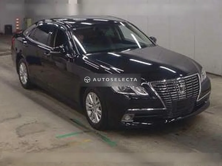 Toyota Crown 2015, photo 1 of 1