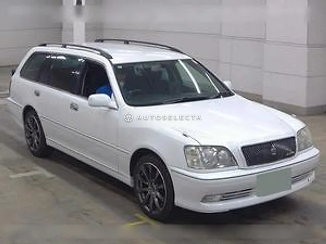 Toyota Crown Estate 2002, auction grade 3