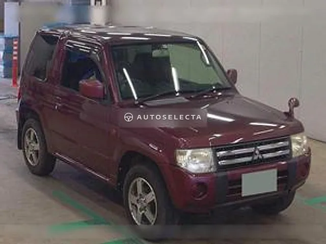 Mitsubishi Pajero Mini 2011, auction grade 3.5