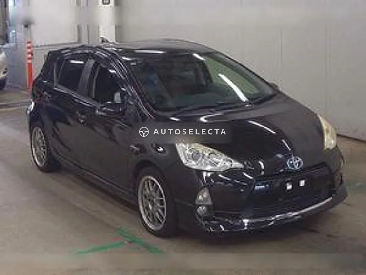 Toyota Aqua 2012, photo 1 of 1