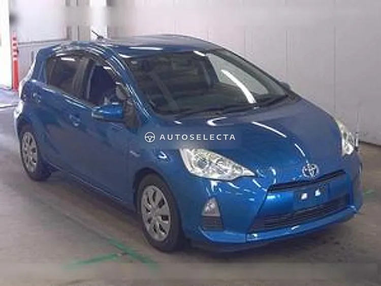 Toyota Aqua 2012, photo 1 of 1