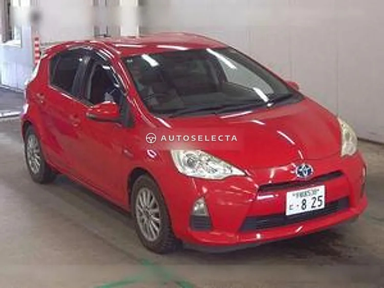 Toyota Aqua 2012, photo 1 of 1