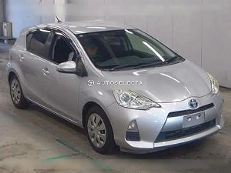 Toyota Aqua 2014, photo 1 of 1