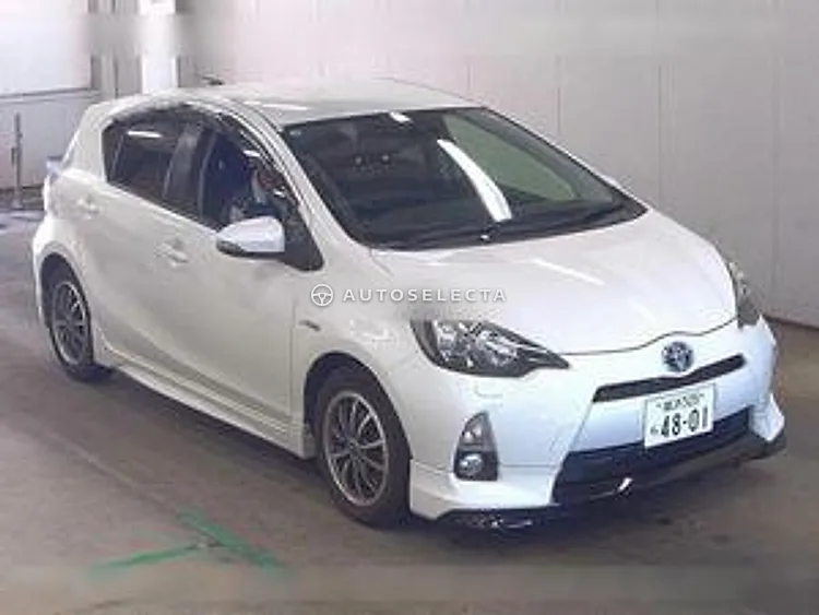 Toyota Aqua 2014, photo 1 of 1