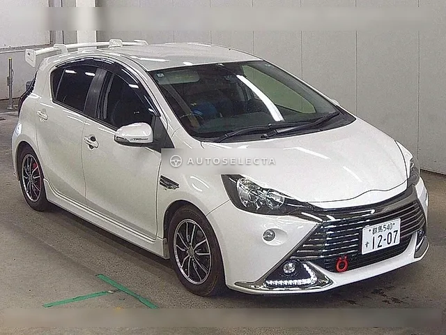 Toyota Aqua 2016, auction grade 4.5