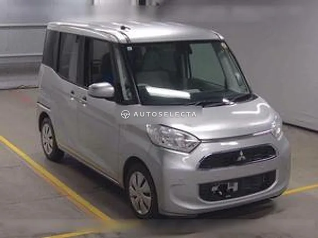 Mitsubishi eK Space 2019, auction grade 3