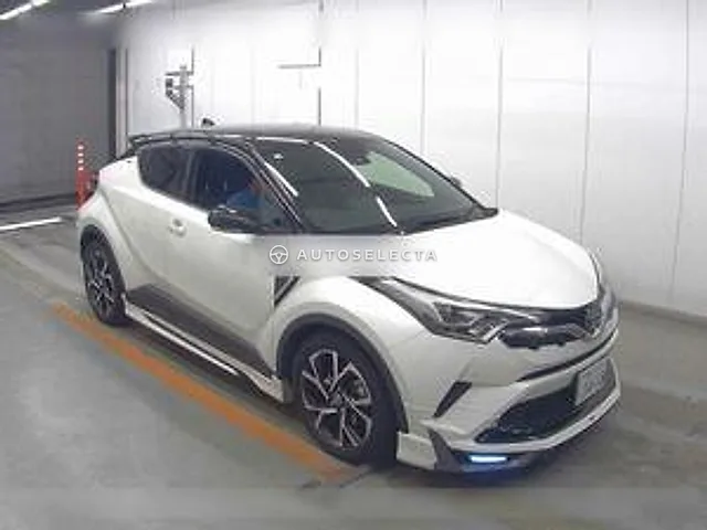 Toyota C-HR 2018, auction grade 4