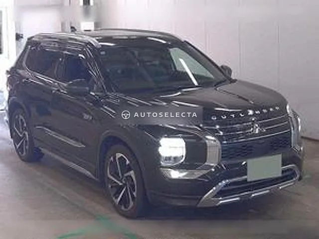 Mitsubishi Outlander PHEV 2022, auction grade 4.5