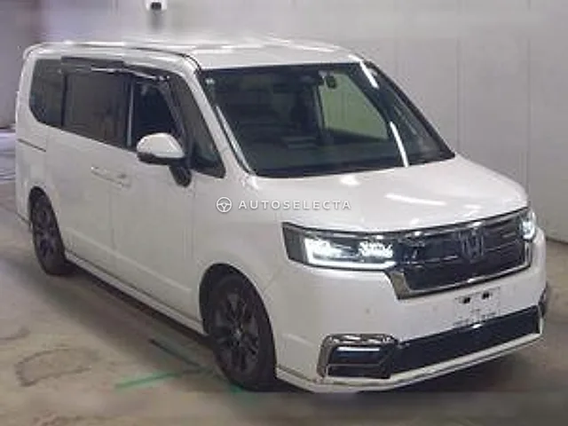 Honda Stepwgn Spada 2023, auction grade 4.5