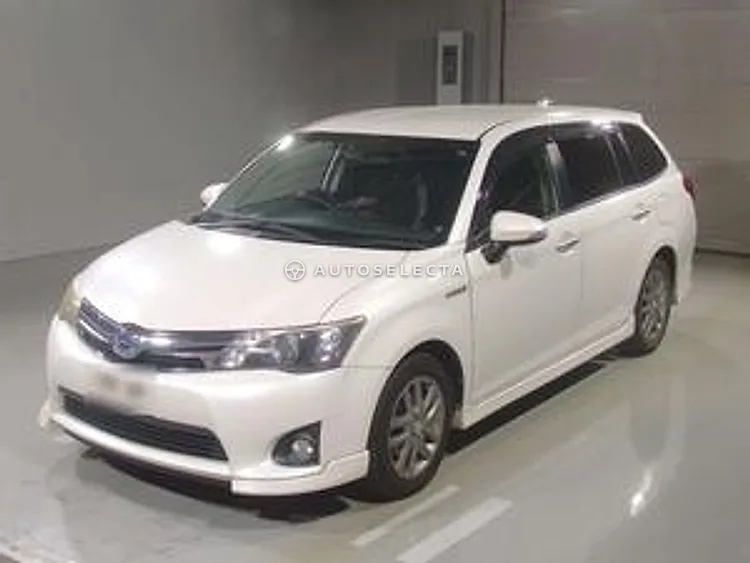 Toyota Corolla Fielder 2013, photo 1 of 1