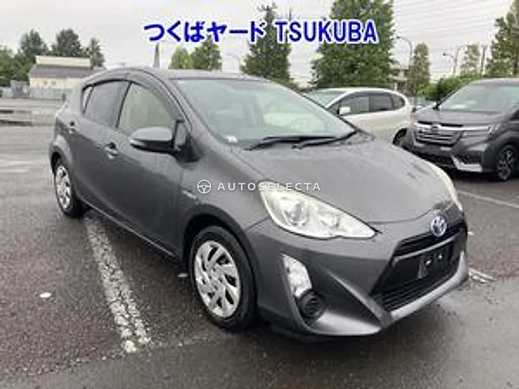 Toyota Aqua 2015, photo 1 of 1