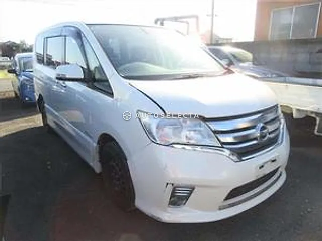 Nissan Serena 2013