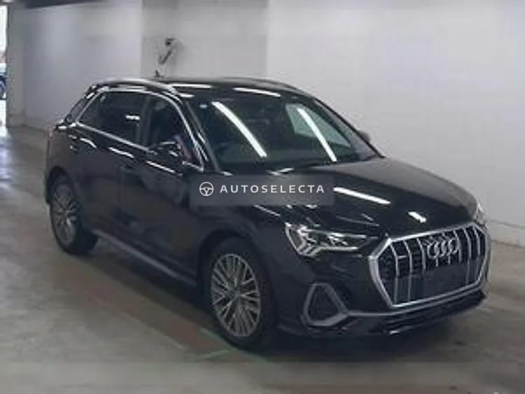 Audi Q3 2020, photo 1 of 6