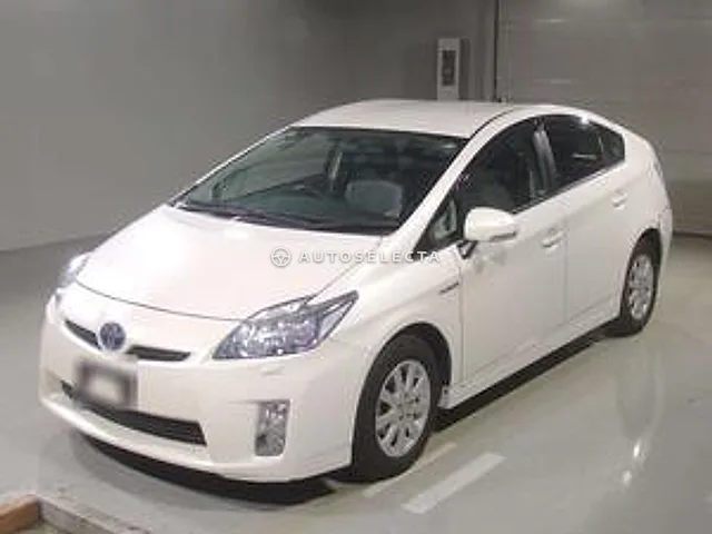 Toyota Prius 2011, auction grade RA