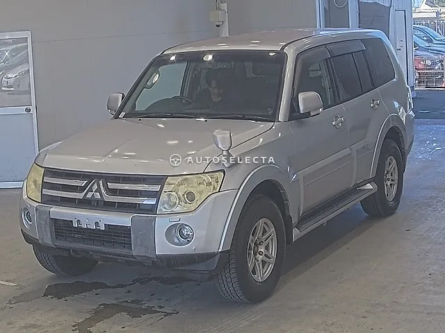 Mitsubishi Pajero 2006, auction grade 3.5