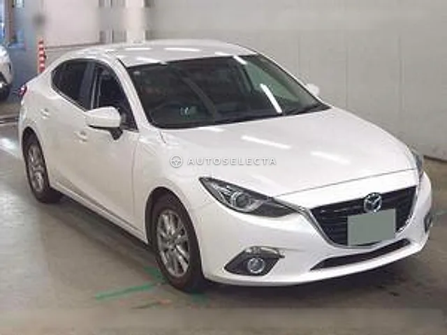 Mazda Axela Hybrid 2013, auction grade 4.5