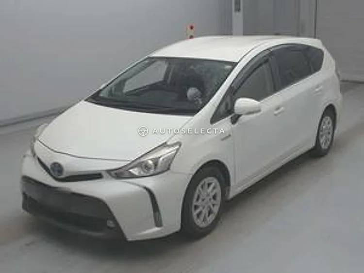 Toyota Prius Alpha 2016, photo 1 of 1