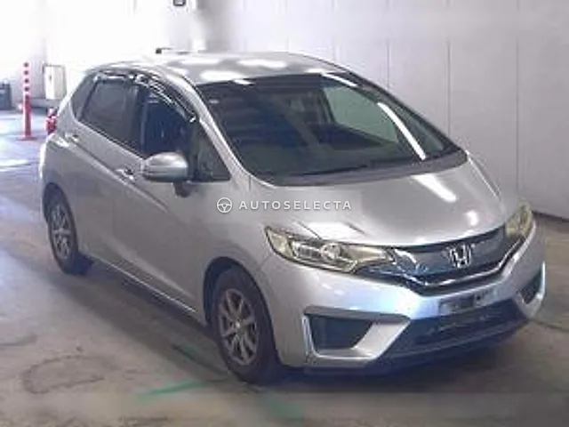 Honda Fit 2013, auction grade 3.5