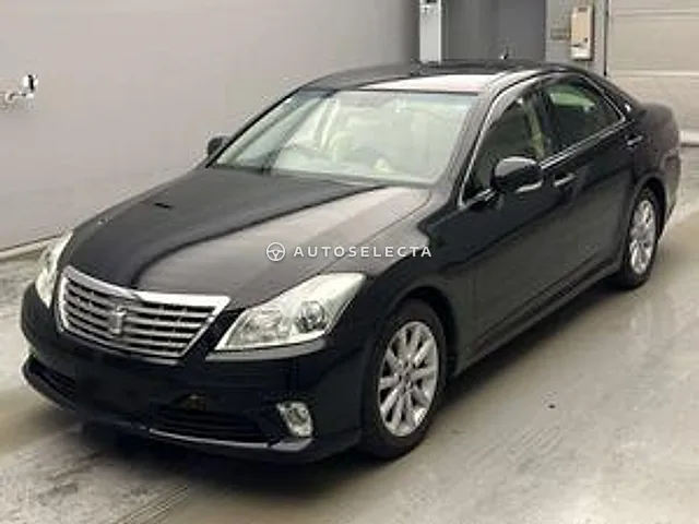 Toyota Crown 2011, auction grade 4