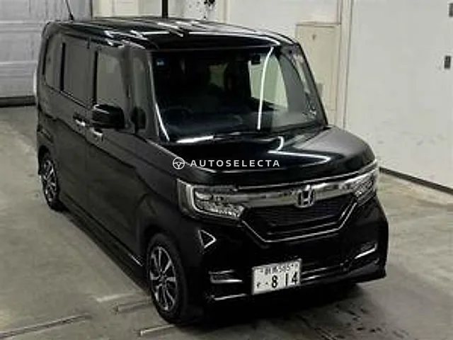 Honda N-BOX Custom 2020, auction grade 4