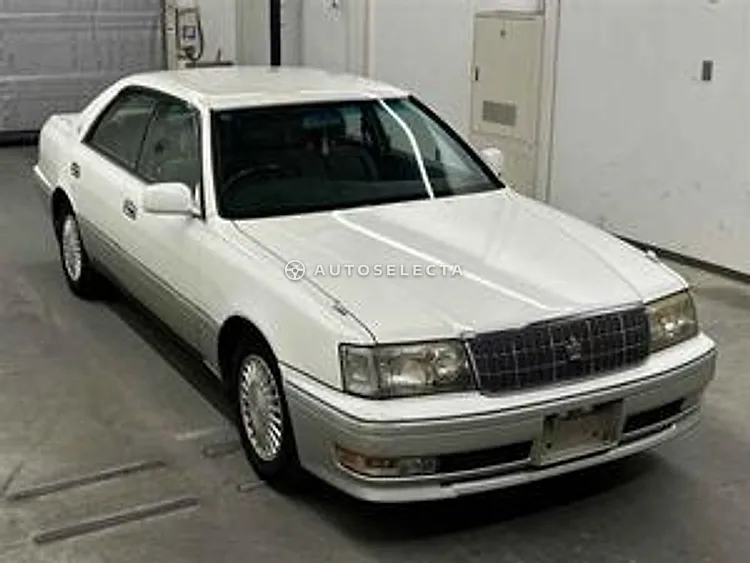 Toyota Crown 1999, photo 1 of 1