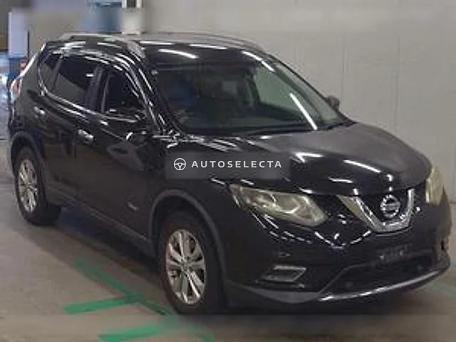 Nissan X-Trail 2015, auction grade 4