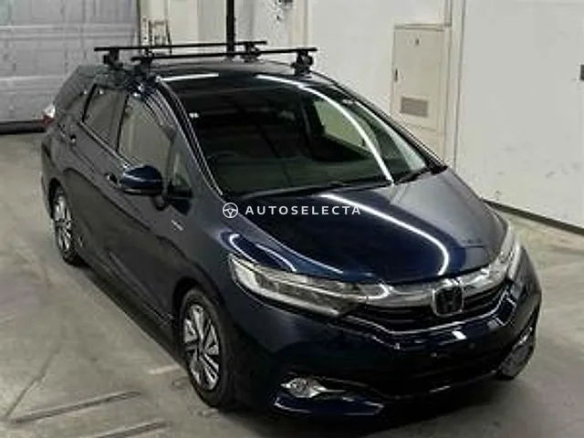 Honda Shuttle 2017, auction grade 4
