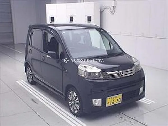 Honda Life 2012, auction grade R