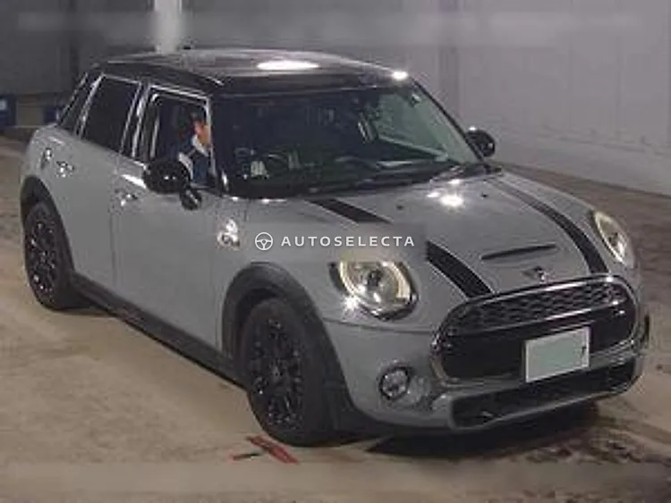 MINI 2016, photo 1 of 6