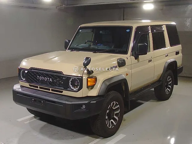 Toyota Land Cruiser 70 2024, auction grade 4.5