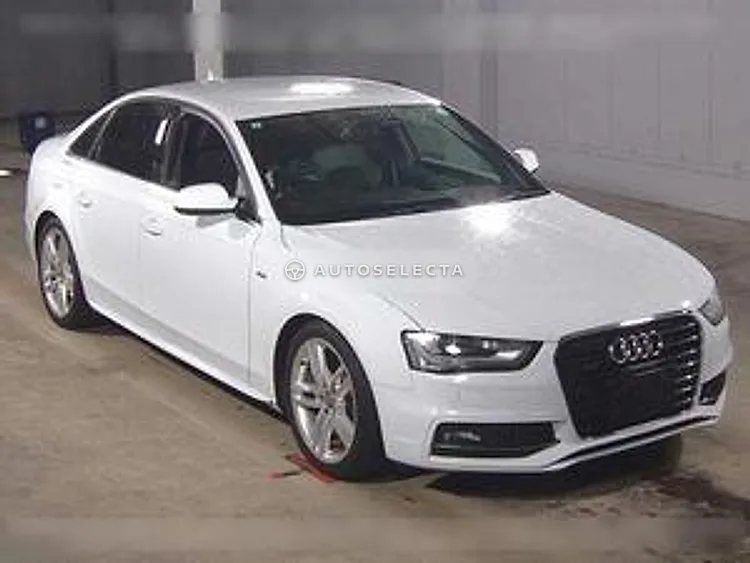 Audi A4 2013, photo 1 of 1