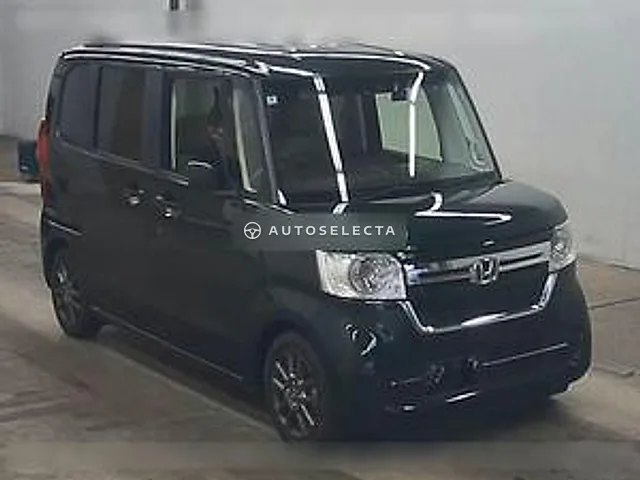 Honda N-BOX 2022, auction grade 4.5