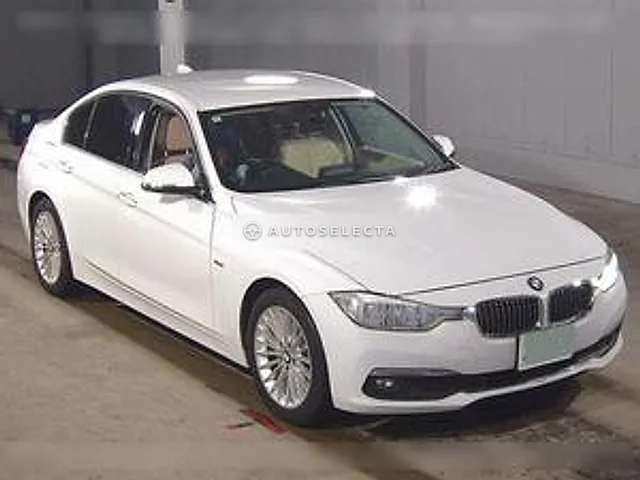 BMW 3 Series 2016, auction grade 4