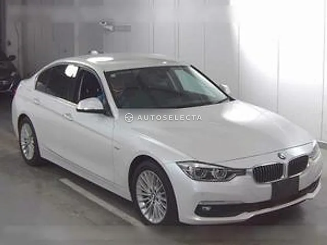 BMW 3 Series 2017, auction grade 4