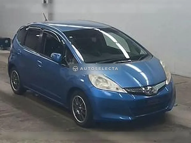 Honda Fit Hybrid 2011, auction grade 2
