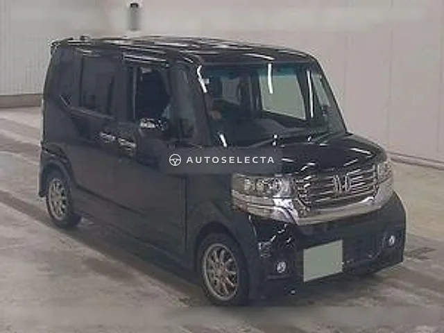 Honda N-BOX+ Custom 2012, auction grade 3.5