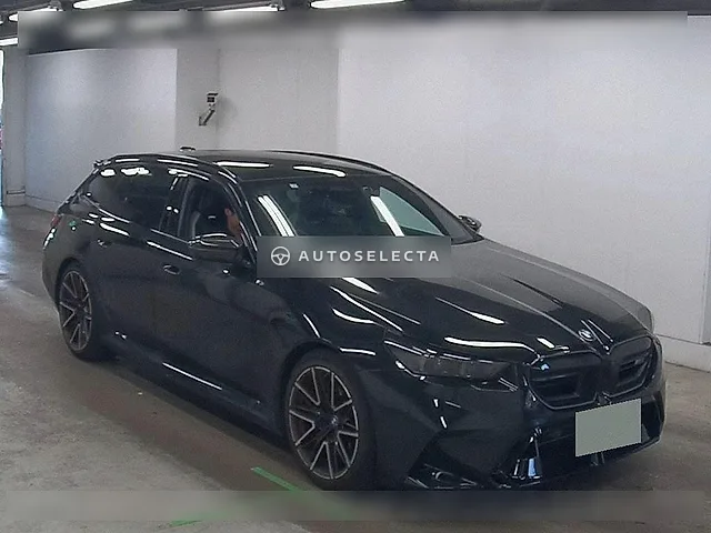 BMW M5 2025, auction grade 4.5