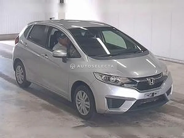 Honda Fit 2017, auction grade 3