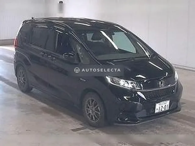 Honda Freed Hybrid 2021, auction grade 3.5