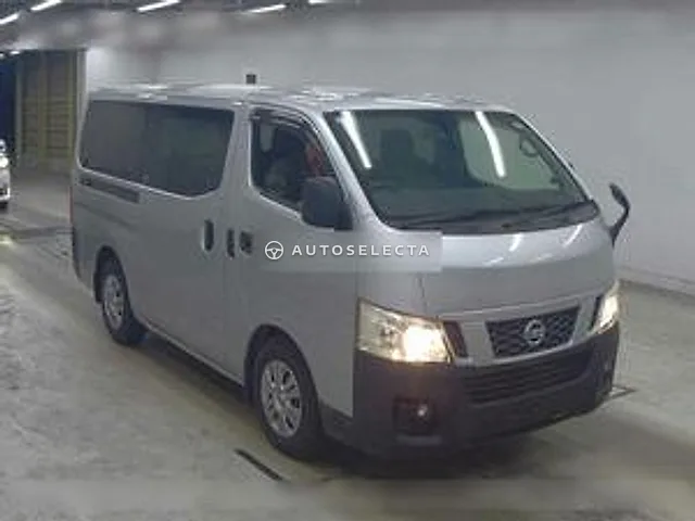 Nissan NV350 Caravan 2015, auction grade 3.5