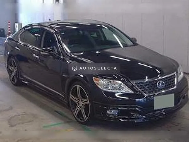 Lexus LS 2009, auction grade 4.5