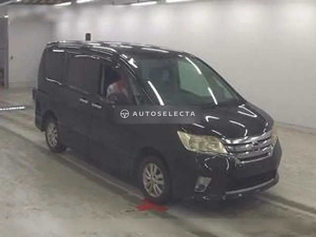 Nissan Serena 2011