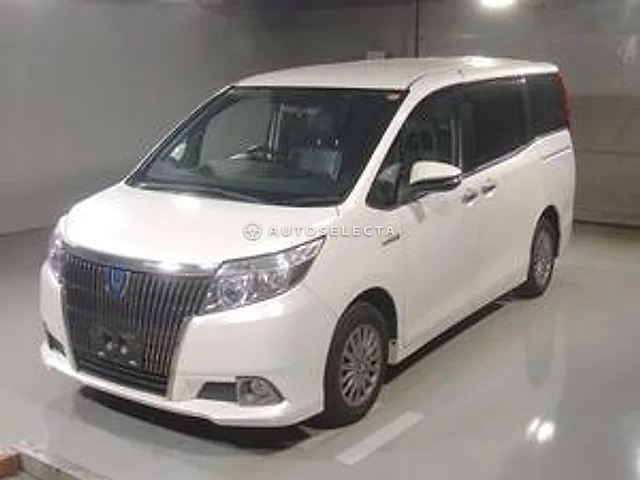 Toyota Esquire 2015, auction grade 3.5